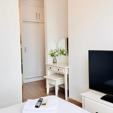 Vinhomes Central Park Snowland Apartments Can Ho Dich Vu